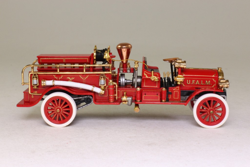Matchbox Collectibles YFE24; 1911 Mack Fire Engine